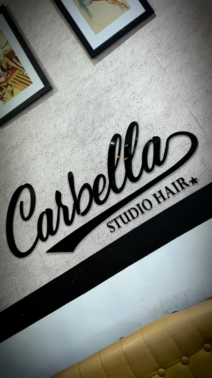Interior do Carbella Studio preparado para atendimento